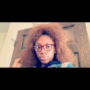 Meet your Posher, Lauren